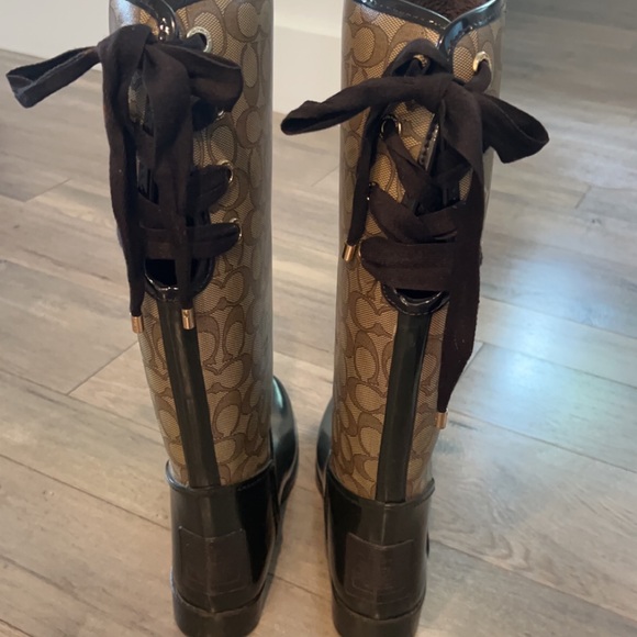 Like new - Picture 3 of 3